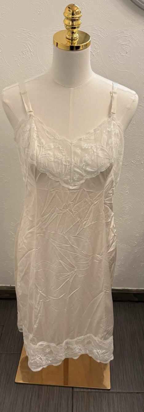 Vintage Wonder Maid Non-Cling Full Slip Union Made Tag Ivory Lace Size 38